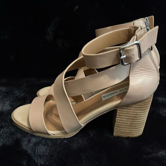 Steve Madden Tan Heels with Ankle Strap - Picture 4 of 11